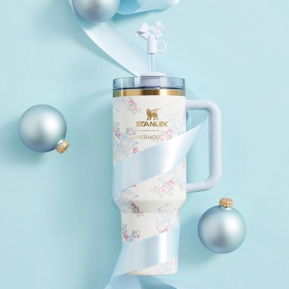 THE STANLEY X LOVESHACKFANCY HOLIDAY QUENCHER | 40 OZ | FlowState Tumbler - Picture 2 of 13